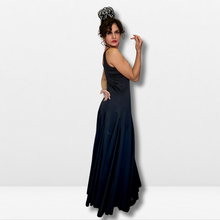 Cargar imagen en el visor de la galería, Vestido flamenco mujer - Con tirantes y color liso

